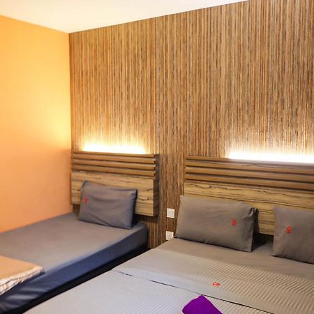 Classical Boutique Hotel Puchong Bagian luar foto