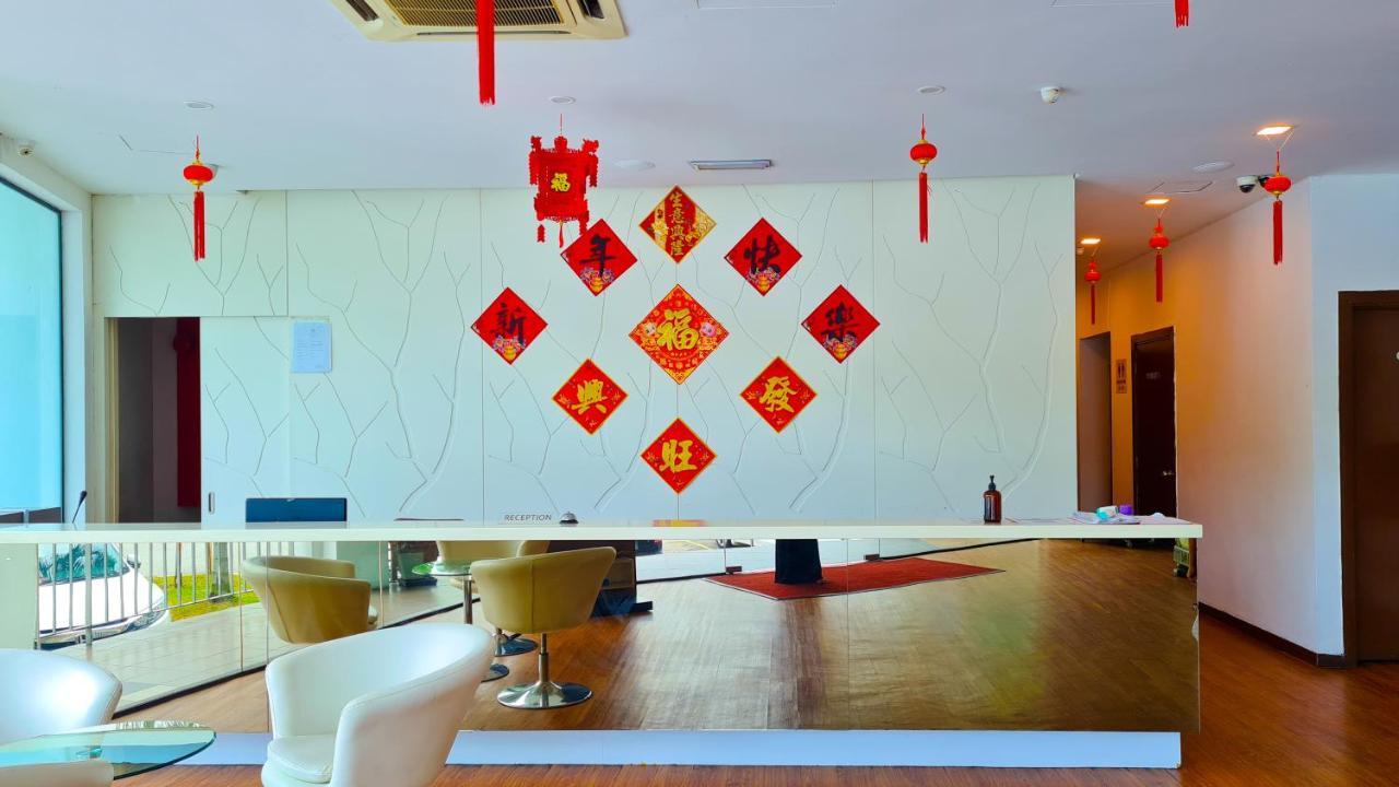 Classical Boutique Hotel Puchong Bagian luar foto
