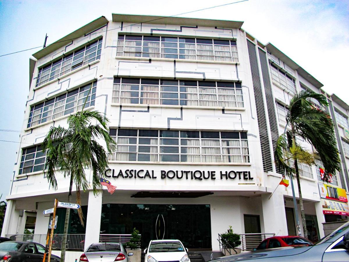 Classical Boutique Hotel Puchong Bagian luar foto