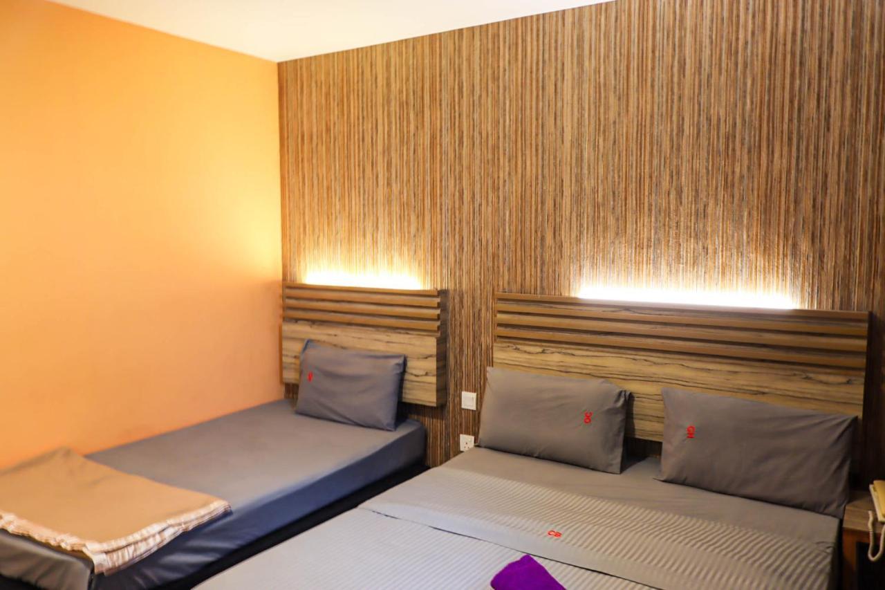 Classical Boutique Hotel Puchong Bagian luar foto