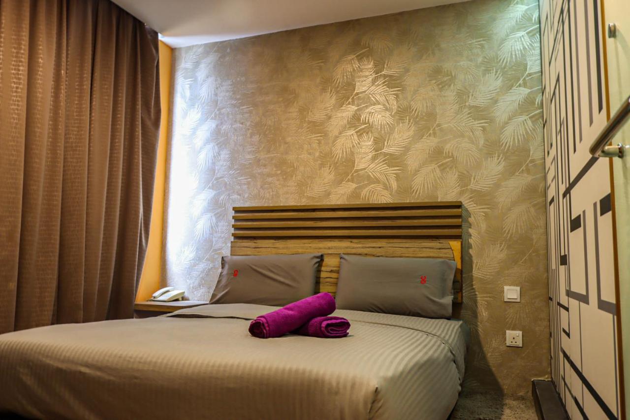 Classical Boutique Hotel Puchong Bagian luar foto