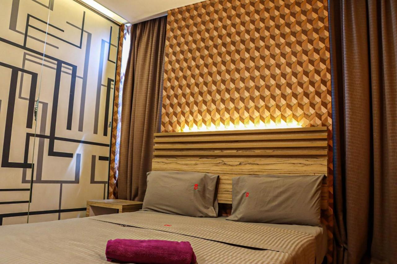 Classical Boutique Hotel Puchong Bagian luar foto